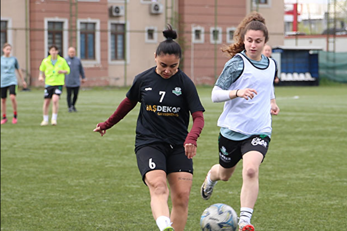 TFF Kadınlar 1'inci Ligi'nde Gölbaşı Spor, maddi yetersizlikten dolayı Sakarya'daki maça gelemedi