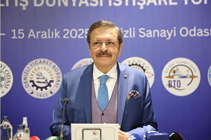 TOBB Başkanı Hisarcıklıoğlu, KOBİ'lerin kullandığı faizlerin yüksek olduğunu söyledi