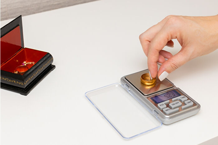 ABD verileri beklenirken altın yükselişini sürdürüyor, gram altın 6 bine yaklaştı