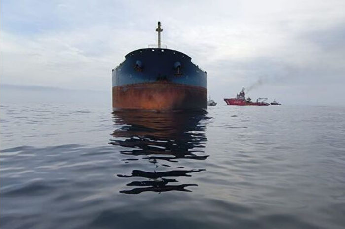 Bloomberg'in haberine göre Rus tanker gemileri vurulmamak için Türk kıyılarında