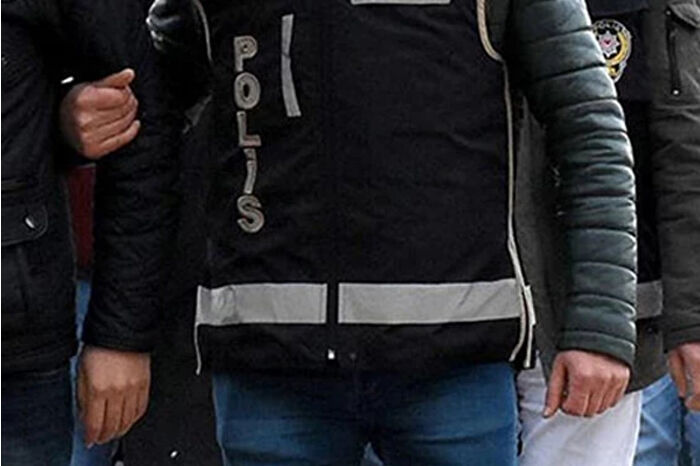 İstanbul merkezli 5 ilde 26 şirkete vergi kaçakçılığı ve kara para operasyonu