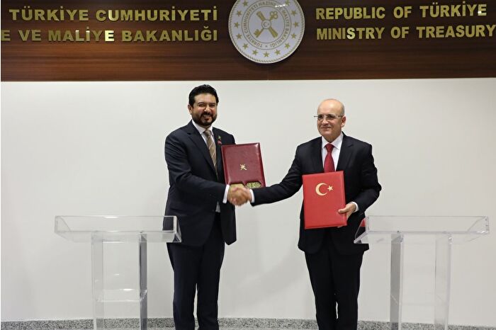 Türkiye-Umman Karma Ekonomi Komisyonu Toplantısı yapıldı, ticaret hacminin 5 milyar dolara çıkarılmasında mutabık kalındı