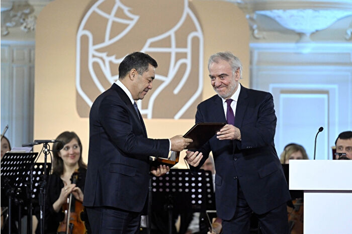 Caparov, Mirziyoyev ve Rahman, Uluslararası Lev Tolstoy Barış Ödülü’ne layık görüldü