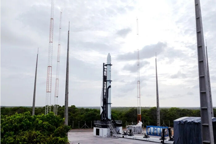 Güney Kore’nin uzaya ilk ticari roket gönderme girişimi fırlatmadan kısa süre sonra başarısız oldu