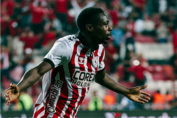 Musaba transferinde tansiyon yükseldi, Yüksel Yıldırım’ın Galatasaray’la temasa geçtiği iddia edildi