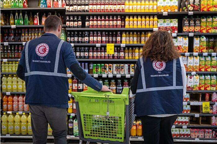 Bakanlık yılbaşı öncesi market ve AVM fahiş fiyat denetimlerini sıklaştırdı