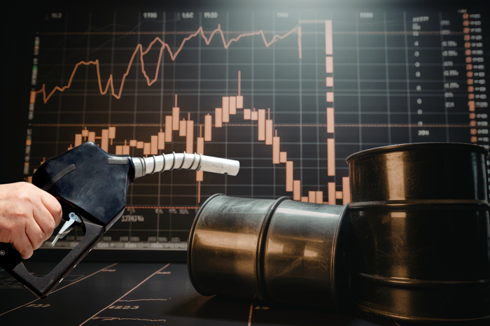 İran petrolün 200 doların üzerine çıkabileceğini, ABD ise yükselişin korku primini yansıttığını açıkladı