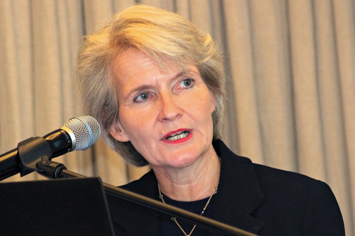 Alman armatörler Basra Körfezi’nde mahsur kalan gemiler için acil uyarıda bulundu