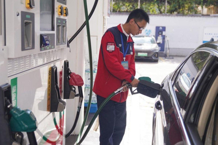Çin, petrol fiyatlarındaki artışa karşı akaryakıt fiyatlarına müdahale etti