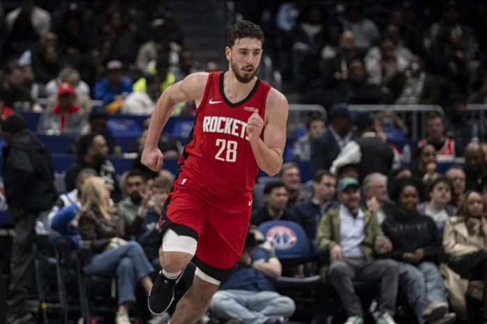 Alperen Şengün, 36 sayı, 13 ribaunt ve 7 asistle NBA tarihine geçti