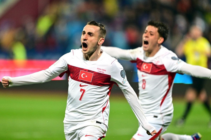 A Milli Futbol Takımı, Kosova'yı yendi 24 yıllık hasrete son vererek Dünya Kupası'na katılmaya hak kazandı