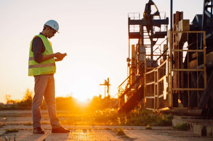 ABD ham petrolü WTI yaklaşık 4 yıl sonra Brent petrolün üzerine çıktı