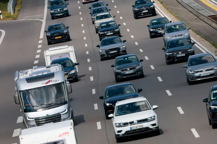 Savaş akaryakıtı vurdu, Almanya'da elektrikli otomobil satışları patladı