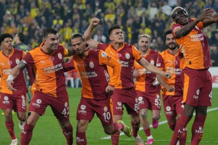 Sarı-kırmızılı yönetim derbi dışı maçlara 2 milyon TL prim belirledi takım şampiyonluk için kenetlendi