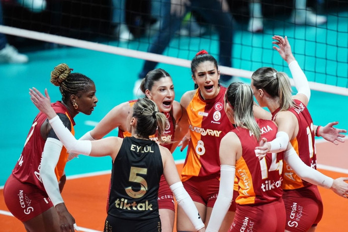 Galatasaray Kadın Voleybol Takımı, CEV Kupasında şampiyon oldu, iki tarihi başarıya imza attı