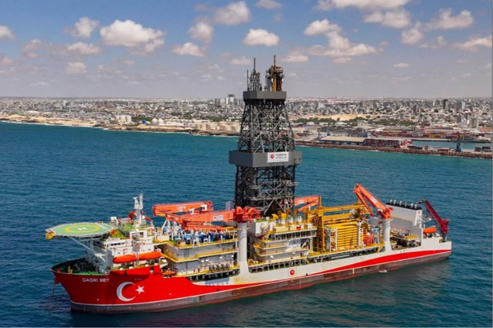 Çağrı Bey derin deniz sondaj gemisi Somali'ye ulaştı