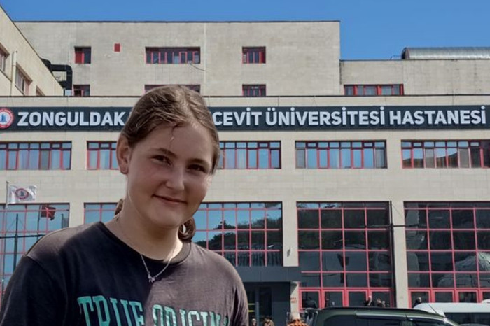 Zonguldak'ta menenjit şüphesiyle tedavi gören Çağla Savaş hayatını kaybetti