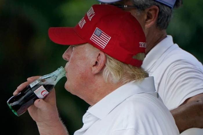 ABD Başkanı Donald Trump, kolanın kanser hücrelerini öldürdüğüne inanıyor