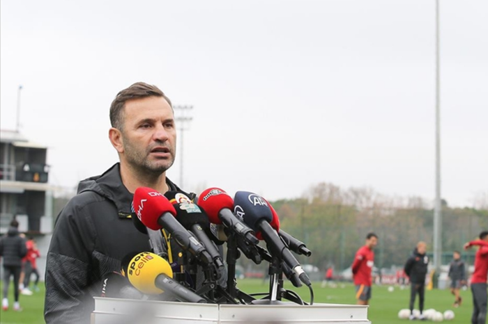 Galatasaray teknik direktörü Okan Buruk, Victor Osimhen'in son durumunu açıkladı