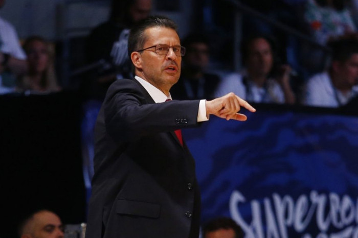 Basketbol Avrupa Ligi'nde yılın başantrenörü Pedro Martinez oldu