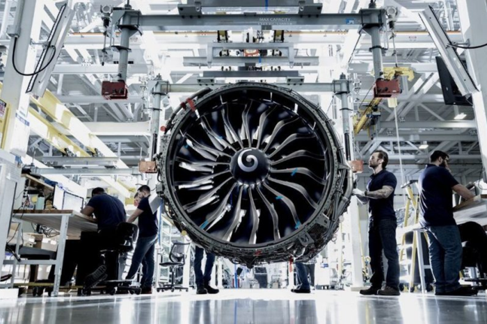 General Elektrik'in uçak motoru savaştan sıyrıldı, finansalları 2026'nın ilk çeyreğinde beklentilerin üzerinde geldi