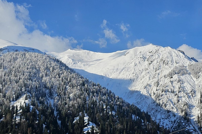 Kaçkar Dağları beyaza büründü
