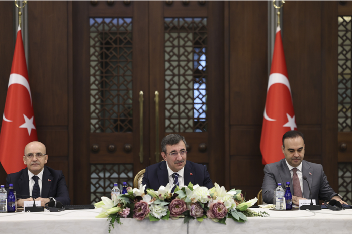Cumhurbaşkanı Yardımcısı Cevdet Yılmaz'dan 'Türkiye, üretim, ticaret ve dağıtımda üs oluyor' çıkışı