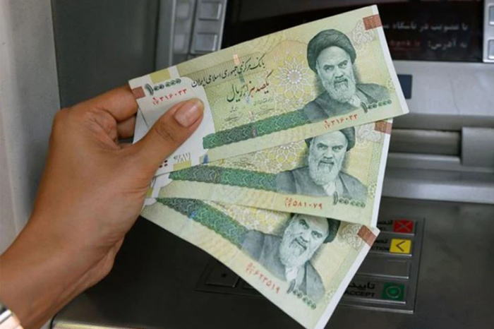 İran’da para birimi üzerindeki baskı derinleşirken, dolar/riyal kuru tarihin en düşük seviyesine geriledi