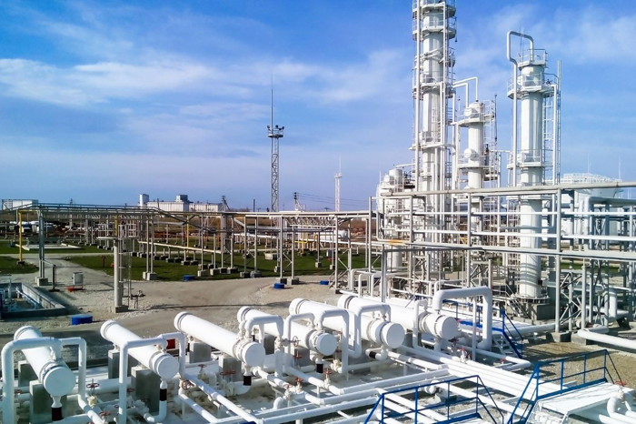 Hürmüz Boğazı krizi petrol arz endişesini artırdı ve fiyatlar yüzde 5'ten fazla arttı