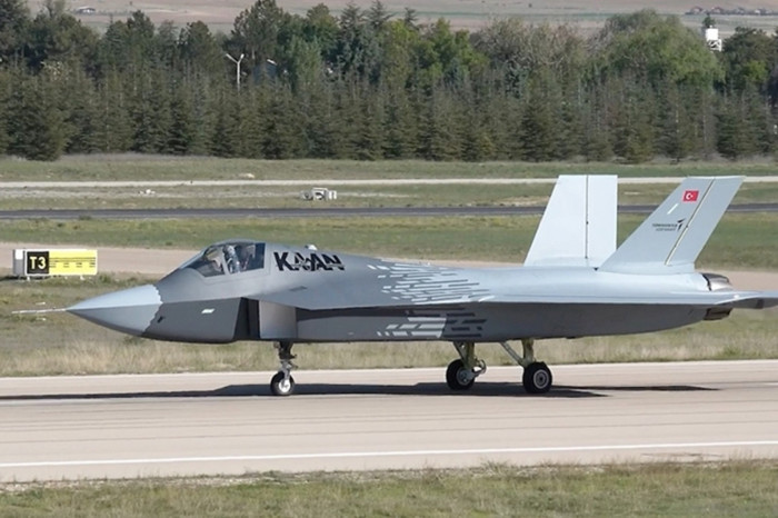 Türkiye’nin KAAN hamlesiyle öne çıktığı yeni dönemde, dünyanın en pahalı ve en gelişmiş savaş uçakları listesi şekilleniyor