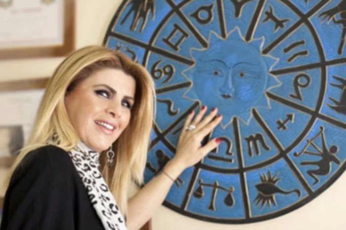 55 yaşındaki ünlü astrolog Nuray Sayarı’nın ikiz bebek beklediğinin duyulması sosyal medyayı böldü, Sayarı'dan yeni açıklama geldi