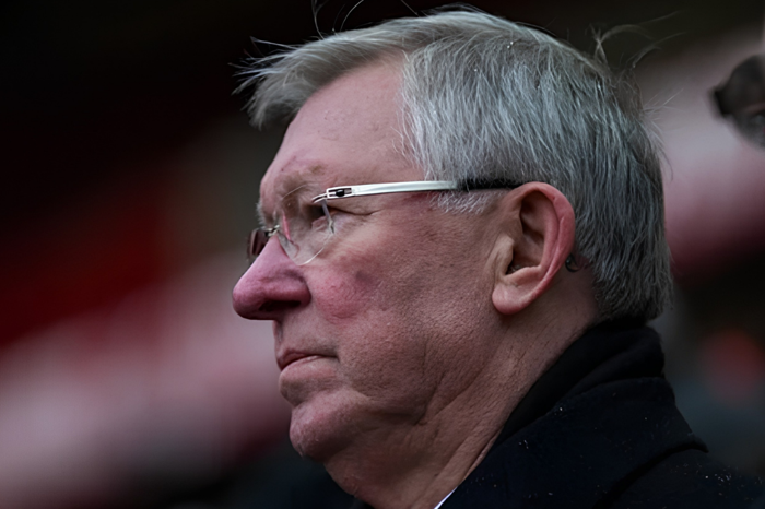 Alex Ferguson, Manchester United-Liverpool maçı öncesinde hastaneye kaldırıldı