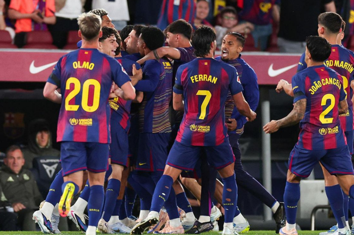 El Clasico'yu kazanan Barcelona, LaLiga'da şampiyon oldu