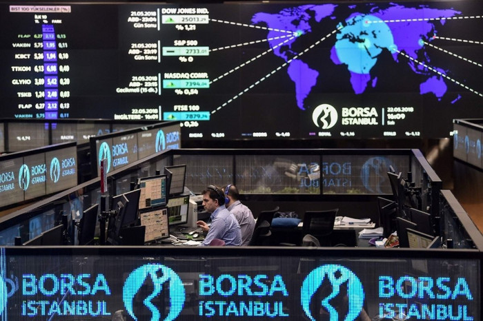 BIST 100 endeksi yüzde 2,35 değer kaybetti, endekse dahil hisselerin 90'ı geriledi