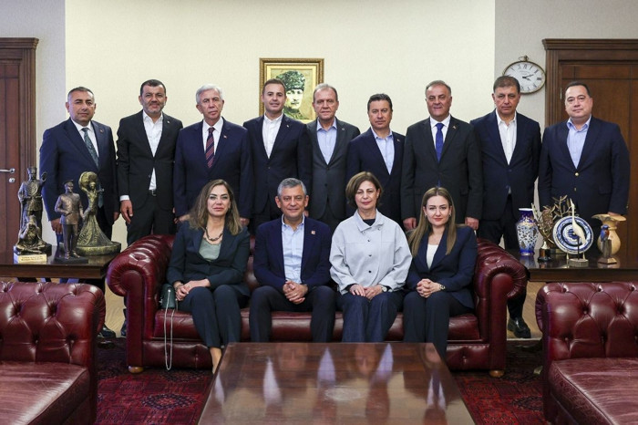 CHP'li başkanlar '45 günde Kurultay' yapılması çağrısında bulundu