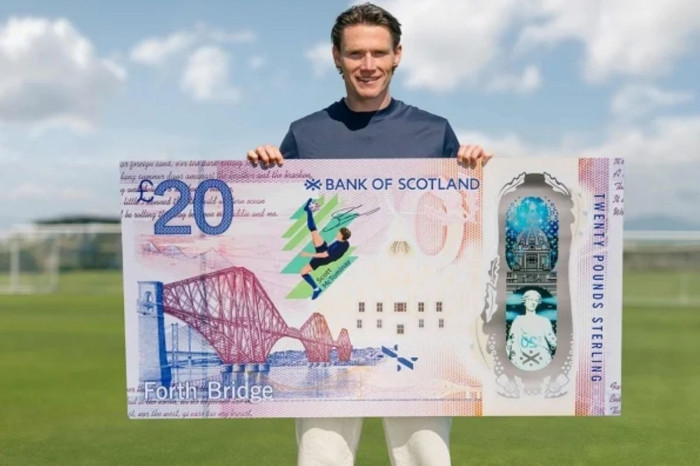 İskoçya'da McTominay'in attığı röveşata golün işlendiği banknot basıldı