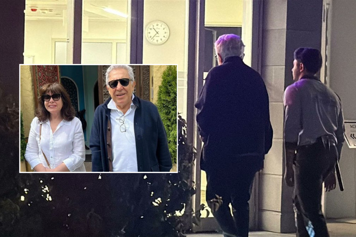Sanatçı Zülfü Livaneli'nin eşi Ülker Livaneli, Bodrum'da evinin bahçesinde düşerek yaralandı