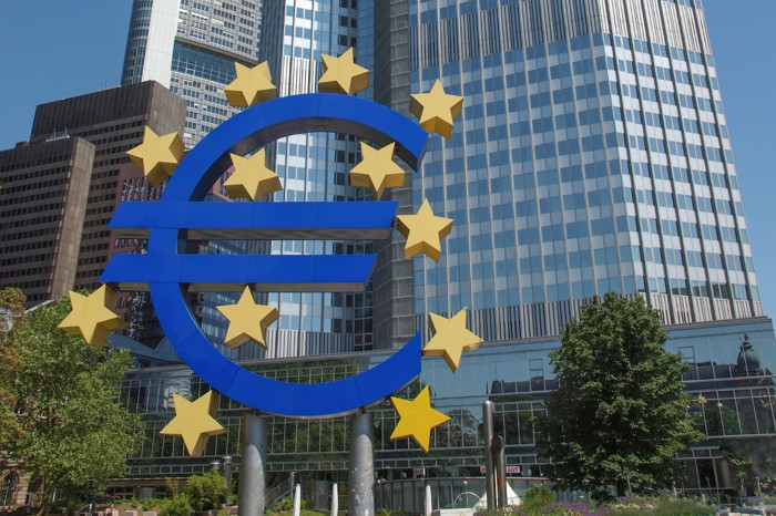 Euro Bölgesi'nde ekonomik güven endeksi mayıs ayında artışa geçti