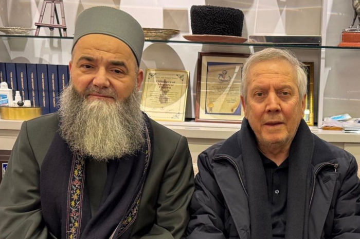 Cübbeli Ahmet cezaevinden arkadaşı olan Aziz Yıldırım’ı tebrik etti