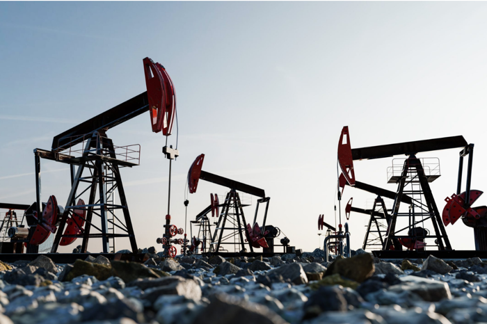 İran-İsrail savaşının etkisiyle küresel petrol stokları 1,15 milyar varil azaldı