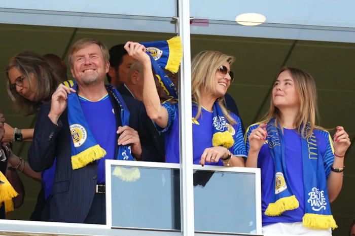 Hollanda Kralı ve Kraliçesi'nden Dünya Kupası tarihindeki ilk puanını alan Curaçao'ya sürpriz destek