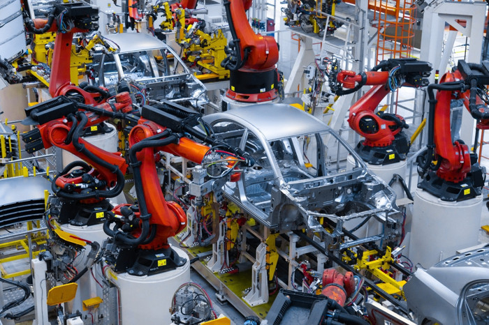 ABD merkezli otomotiv şirketi General Motors 50 robot aldı bin işçiyi çıkardı