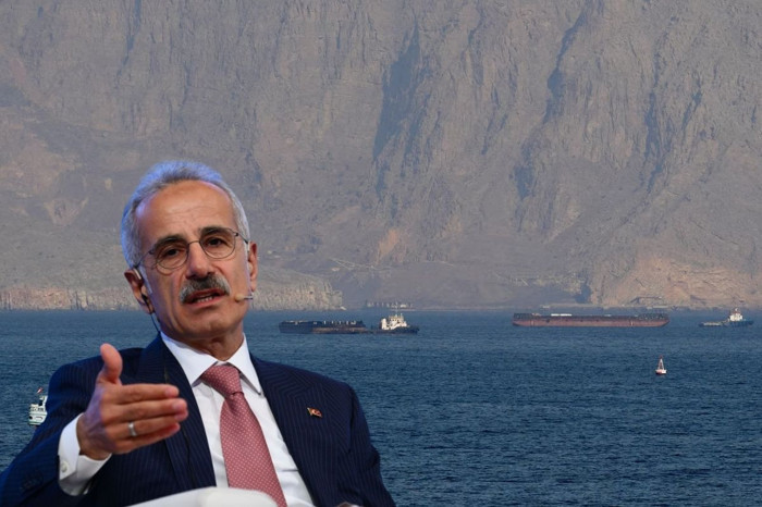 Ulaştırma Bakanı Uraloğlu, Hürmüz'deki Türk gemilerinin tamamının güvenle çıktığını açıkladı