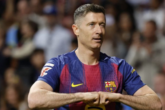 Robert Lewandowski, Barcelona'ya veda etti, Polonyalı yıldız MLS ekibi Chicago Fire ile 2028'e kadar sözleşme imzaladı