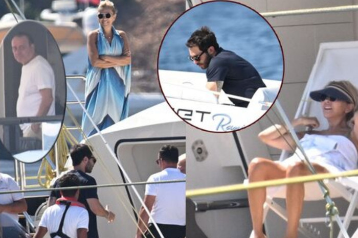 Arzu ve Ömer Sabancı, Bodrum'daki teknelerinde oğulları Hakan Sabancı'yı ağırladı