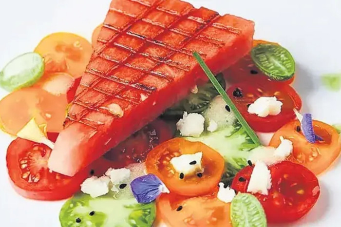 Gastronomide karpuz trendi, yaz ferahlığından şef tabaklarına
