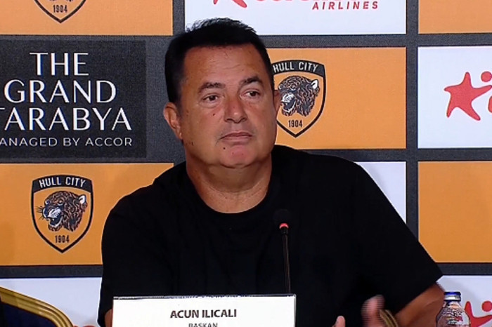 Acun Ilıcalı, yüksek maaşlar nedeniyle Türkiye'den transfer planlamadıklarını söyledi