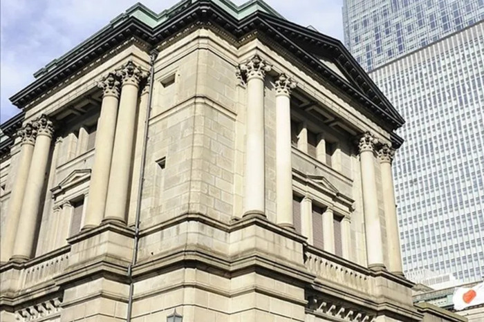 BoJ politika faizini değiştirmeyerek sabit tuttu