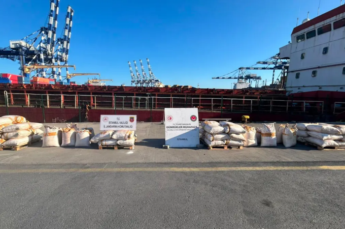 Ambarlı Limanı'nda uyuşturucu operasyonu düzenlendi; 2,1 milyar liralık uyuşturucu ağı ortaya çıktı