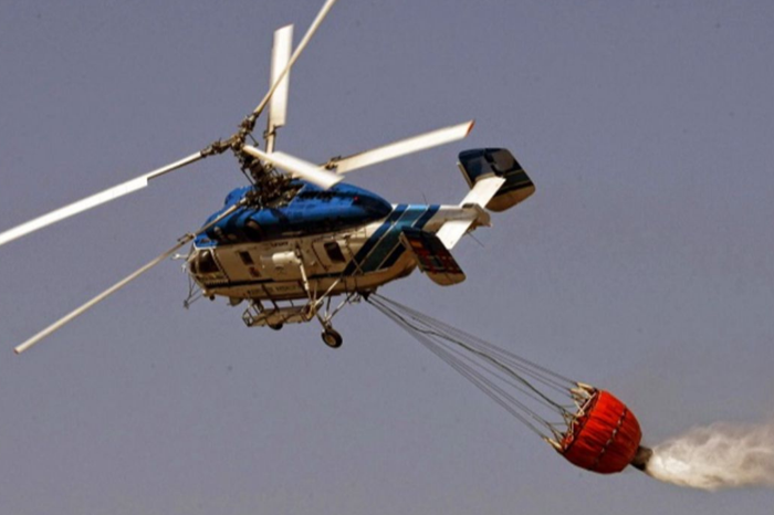 Yunanistan'da iki yangın söndürme helikopteri havada çarpıştı
